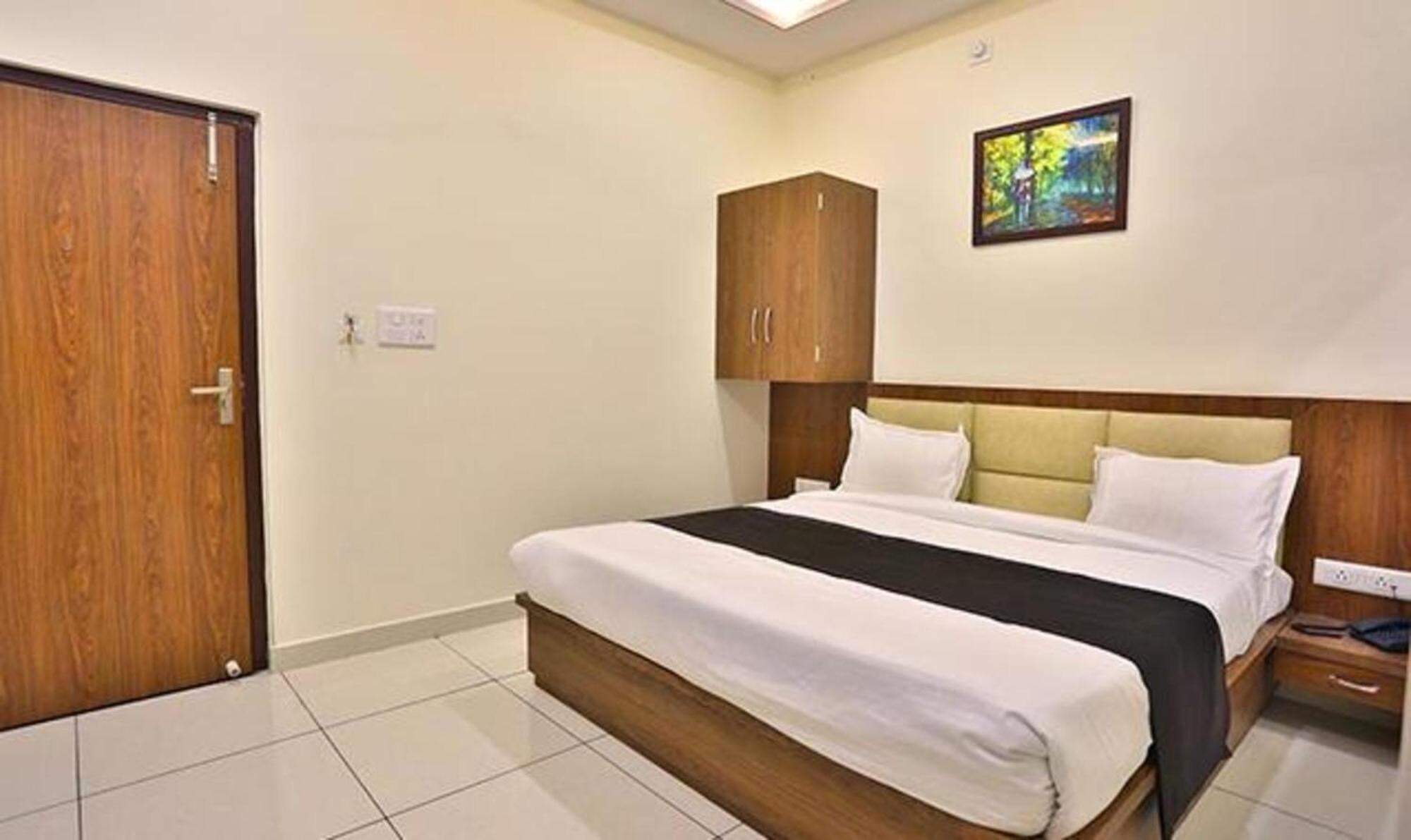 Fabhotel Prime Shree Dev Prime Udaipur Ngoại thất bức ảnh